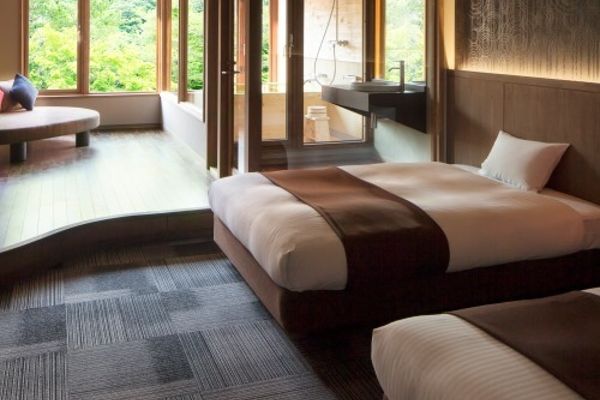 Hoshino Resort Oirase Keiryu Hotel (Towada-shi)